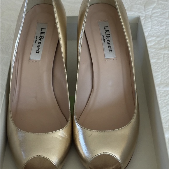 L.K. Bennett Estela soft gold wedge shoe. - Picture 2 of 8